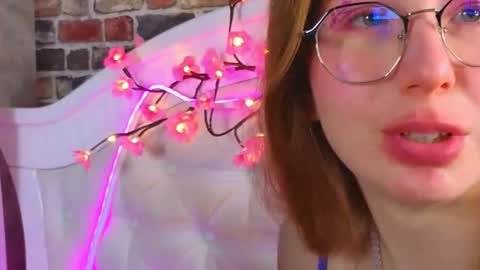 CatherineBarkJamieWallace online show from 12.18.25