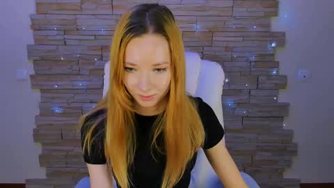 Snapshot of kim_boyd chatting on 12.03.24 kim_boyd online show from 12.03.24