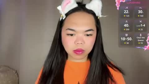 Snapshot of kim_kyile chatting on 11.27.25 KYLIE online show from 11.27.25