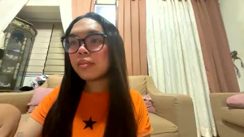 Snapshot of kim_kyile chatting on 04.16.26 KYLIE online show from 04.16.26