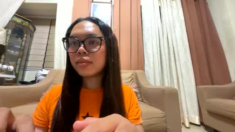 Snapshot of kim_kyile chatting on 04.18.26 KYLIE online show from 04.18.26