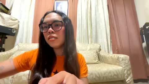 Snapshot of kim_kyile chatting on 05.24.26 KYLIE online show from 05.24.26