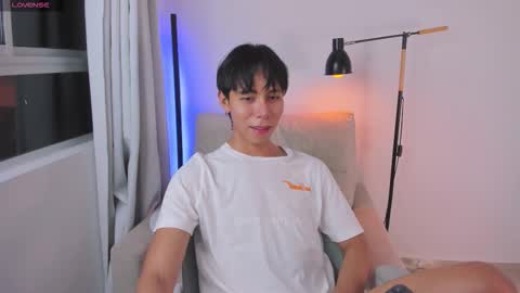 Snapshot of kim_lian2 chatting on 03.05.26 Kim Lian online show from 03.05.26