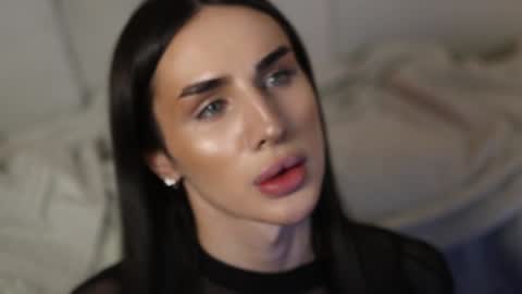 Snapshot of kim_oberlin chatting on 12.19.24 Kim Oberlin online show from 12.19.24