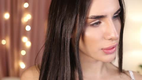 Snapshot of kim_oberlin chatting on 01.03.25 Kim Oberlin online show from 01.03.25