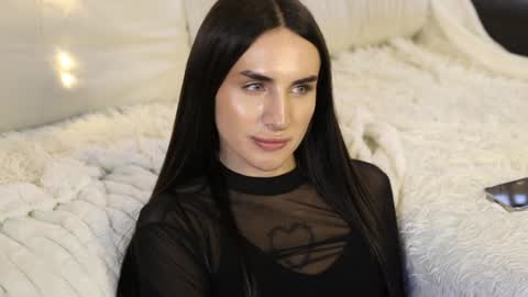 Snapshot of kim_oberlin chatting on 01.07.25 Kim Oberlin online show from 01.07.25