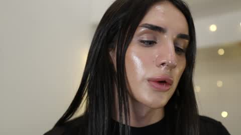 Snapshot of kim_oberlin chatting on 01.31.25 Kim Oberlin online show from 01.31.25