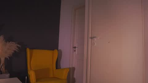 Snapshot of kim_oberlin chatting on 02.05.25 Kim Oberlin online show from 02.05.25