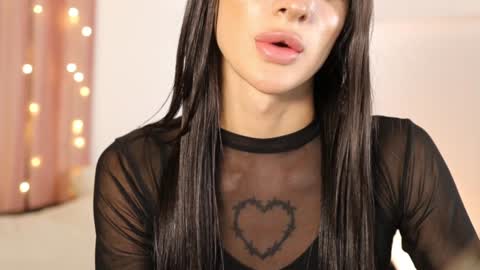 Snapshot of kim_oberlin chatting on 02.06.25 Kim Oberlin online show from 02.06.25