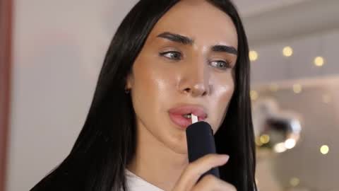 Snapshot of kim_oberlin chatting on 02.18.25 Kim Oberlin online show from 02.18.25