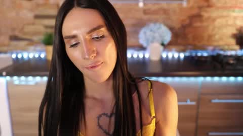 Snapshot of kim_oberlin chatting on 02.22.25 Kim Oberlin online show from 02.22.25