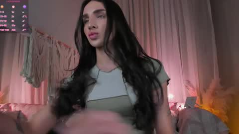 Snapshot of kim_oberlin chatting on 02.28.25 Kim Oberlin online show from 02.28.25