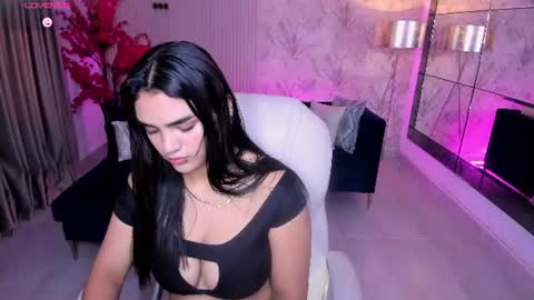 Snapshot of kim_stonee_ chatting on 06.19.26 Kim online show from 06.19.26