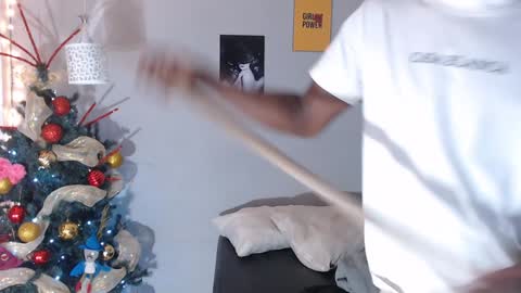 Snapshot of kimandyuk chatting on 12.31.24 Kim  Yuk online show from 12.31.24