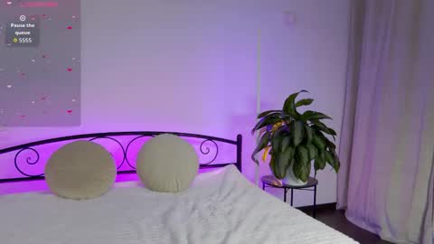 Snapshot of kimbeerlou chatting on 12.03.25 kimbeerlou online show from 12.03.25