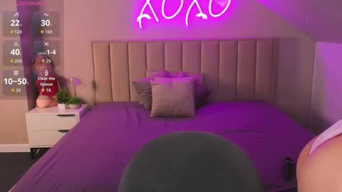 kimberlly_smith online show from 11.24.25