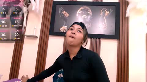 Snapshot of kimberly18cute chatting on 11.24.25 KIMBER online show from 11.24.25