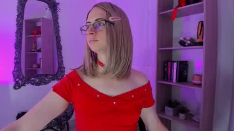 Snapshot of kimberly_thonson chatting on 11.27.25 kimberly_thonson online show from 11.27.25