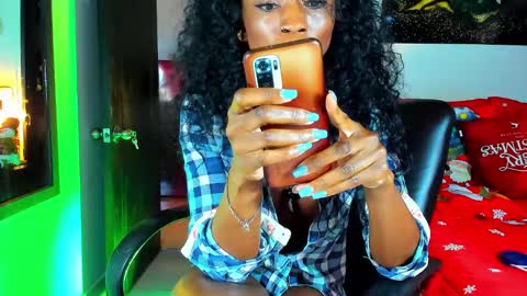 Kimberly Banks online show from 12.05.24