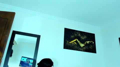 Kimberly Banks online show from 02.20.26