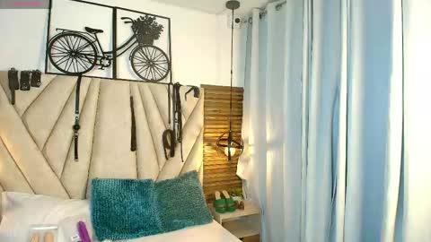 kimberlyfox_t online show from 05.06.26