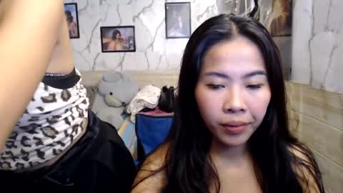 kimchuueee online show from 07.21.26