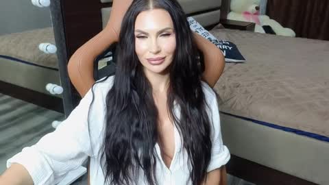 Snapshot of kimdavisbaby chatting on 03.05.25 KIm online show from 03.05.25