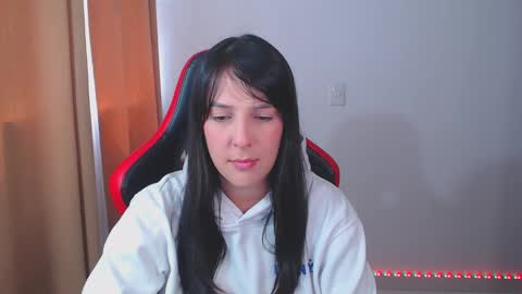 Snapshot of kimflexible_ chatting on 01.31.25 Kim 3 online show from 01.31.25