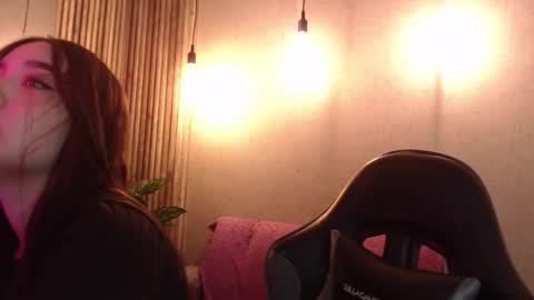 Snapshot of kimgarcez chatting on 10.05.25 kimgarcez online show from 10.05.25