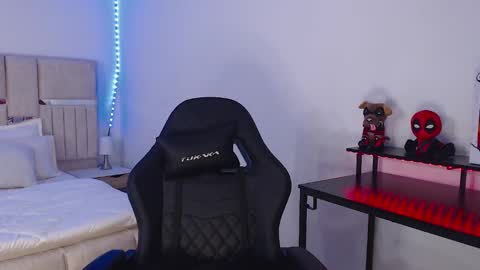 Snapshot of kimgeorgia chatting on 02.09.25 KimGeorgia online show from 02.09.25