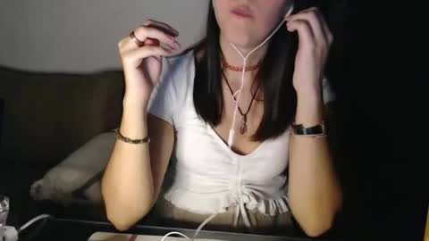 kimi_3_3 online show from 02.11.26