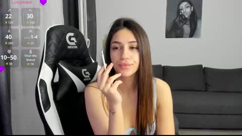 kimi_ivy online show from 12.14.25