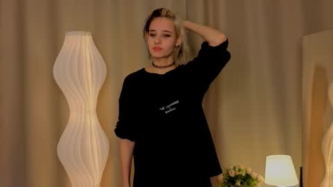 Elizabeth online show from 12.19.25