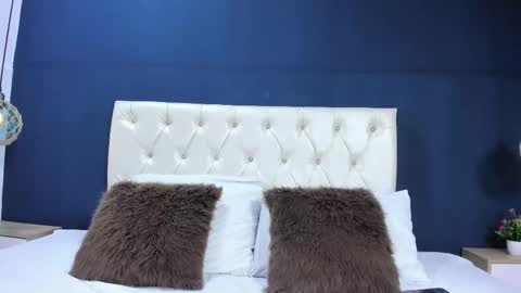 kimluna1 online show from 10.27.25