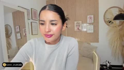 Kim  online show from 01.18.25