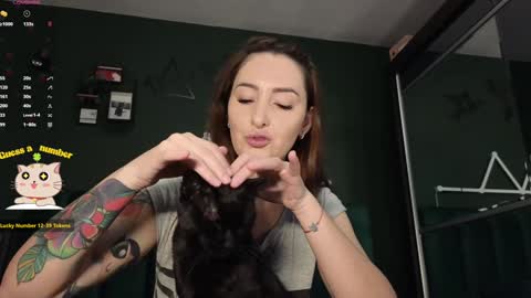 Kimmie online show from 12.20.25