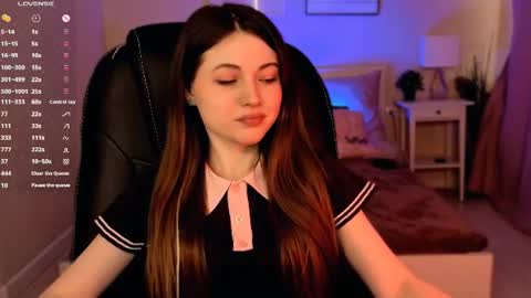 Snapshot of kimmie_shine chatting on 06.11.26 Your Kimmie follow me online show from 06.11.26