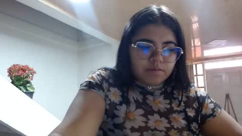 Snapshot of kimmy_kimmy_ chatting on 12.03.24 Kimmy online show from 12.03.24