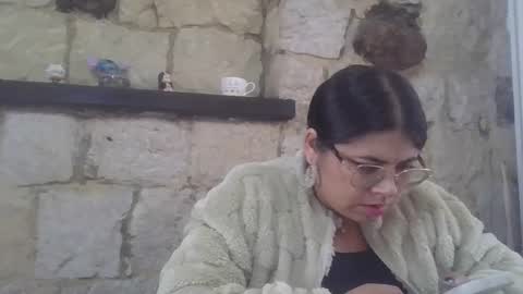 Snapshot of kimmy_kimmy_ chatting on 01.08.25 Kimmy online show from 01.08.25