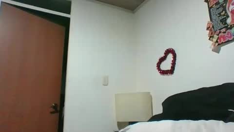 Snapshot of kimmy_kimmy_ chatting on 02.20.25 Kimmy online show from 02.20.25