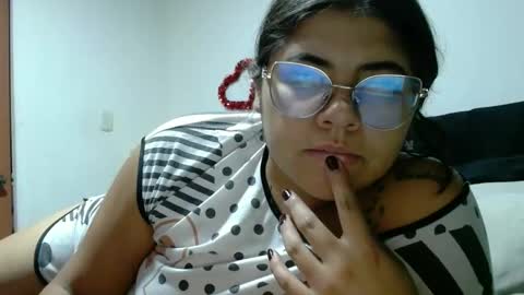 Snapshot of kimmy_kimmy_ chatting on 03.05.25 Kimmy online show from 03.05.25