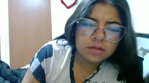 Snapshot of kimmy_kimmy_ chatting on 11.28.25 Kimmy online show from 11.28.25