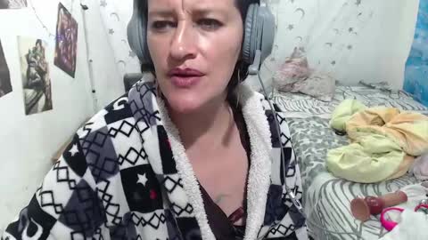 Snapshot of kimmy_sander1 chatting on 01.08.25 Kimmy online show from 01.08.25