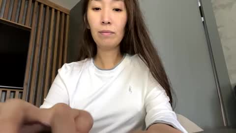 Snapshot of kimmy_sunn chatting on 01.08.25 Kimmy online show from 01.08.25
