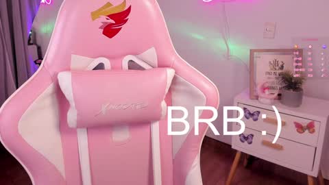 Snapshot of kimmy_sweet_ chatting on 01.16.25 Kimmy online show from 01.16.25