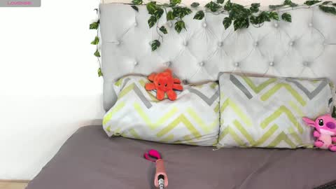 Kim  online show from 12.04.24