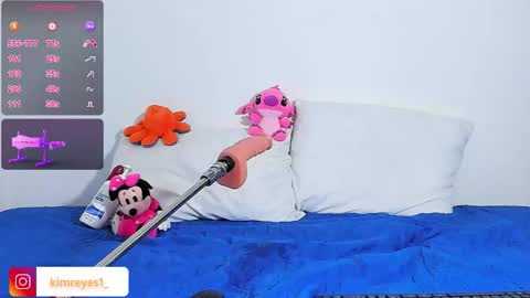 Kim  online show from 09.30.25