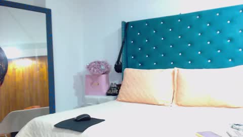 Kim online show from 12.17.25