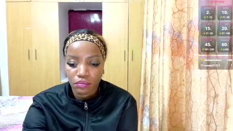 Snapshot of kimsmile_001 chatting on 09.25.25 Kim online show from 09.25.25