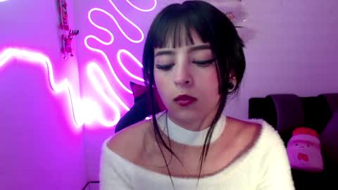 Kind Scarlett online show from 01.10.25